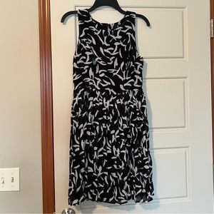 Gap | Ruffle black and white dress